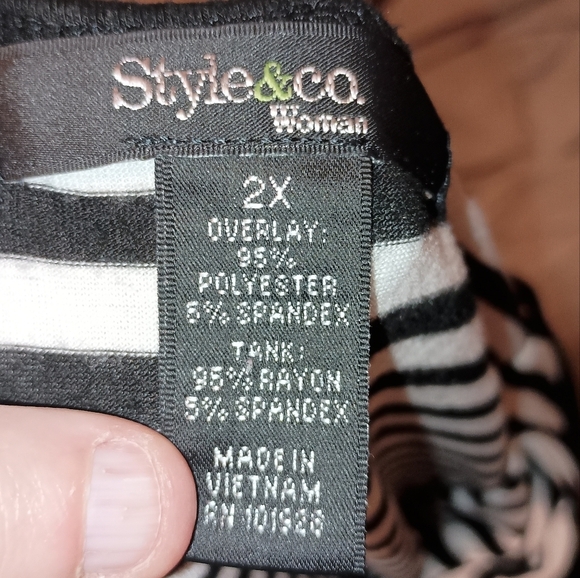 holiday blue floral 2X Preppy Coastal Blue Lily Striped STYLE&CO blouse - Picture 2 of 8